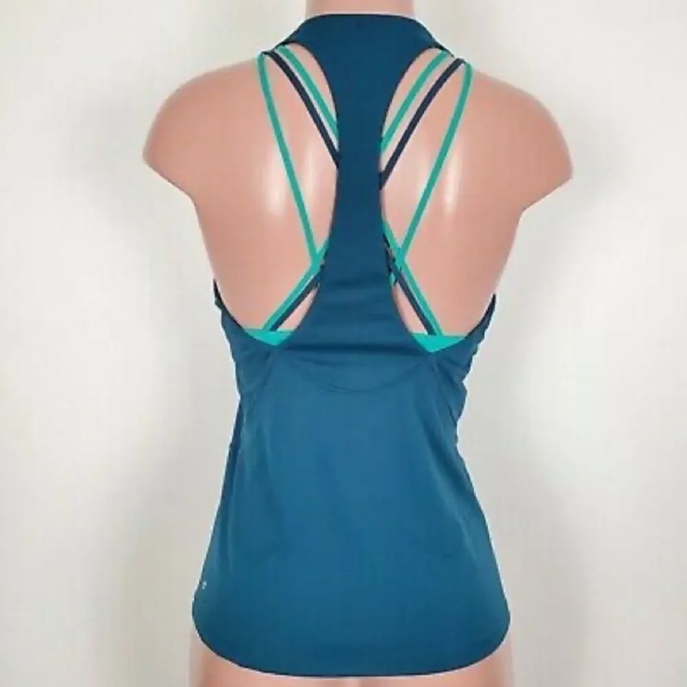 ✨ Kessler Built-In Bra Tank✨ - Picture 6 of 6